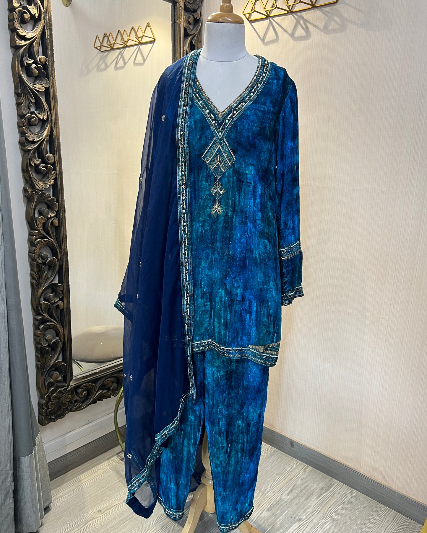 Shades of Blue Velvet Kurta Set